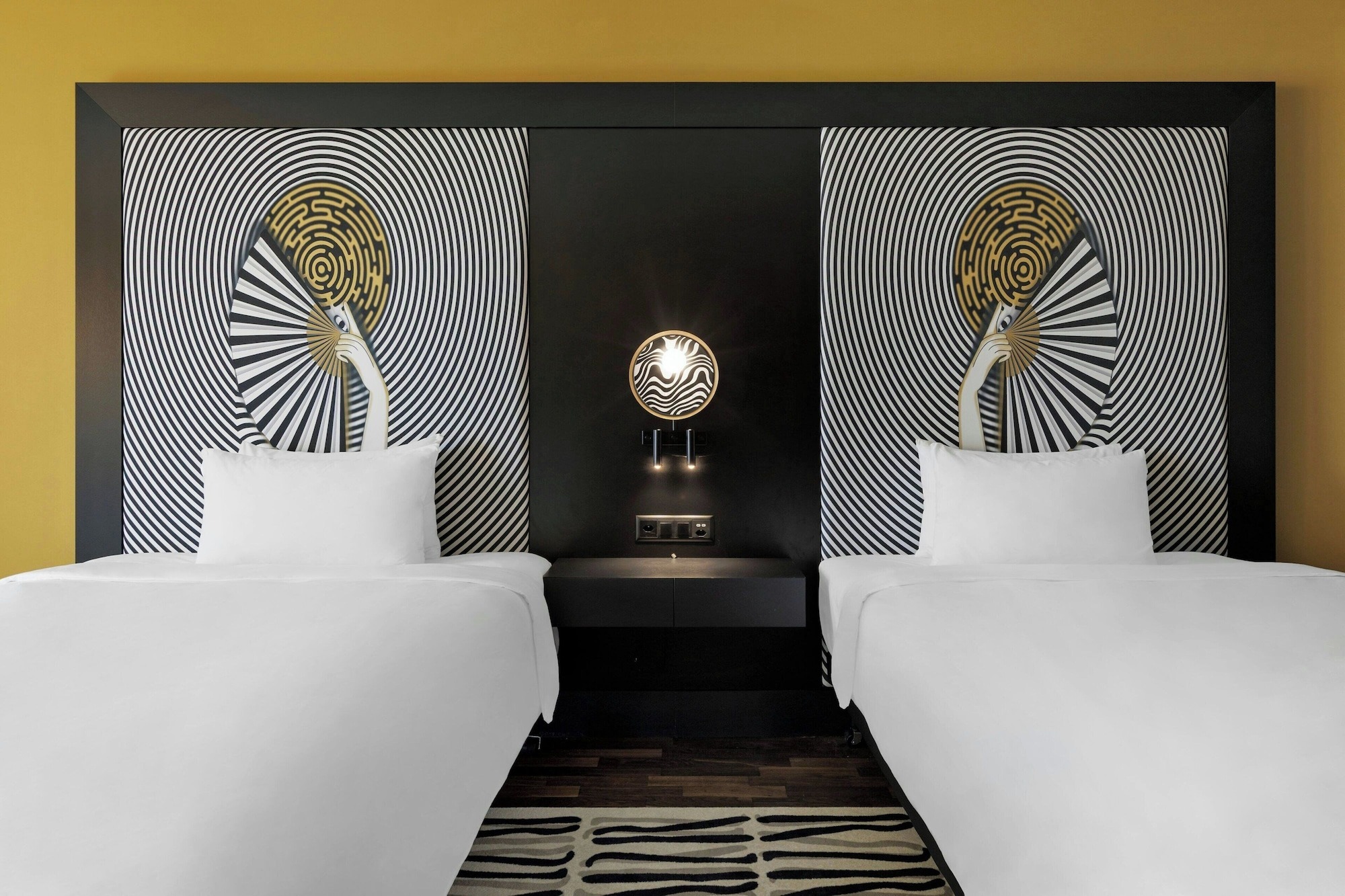 هتل  رنیسانس زوریخ